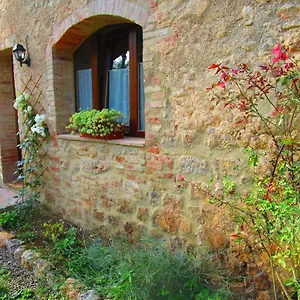 Il Mandorlo Di Monteriggioni